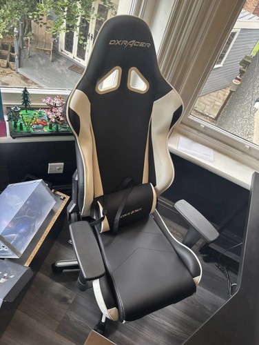 Dxracer gaming chair - gaming, cushions